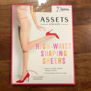 NWT Assets by Spanx high-waist shaping sheers in Nude